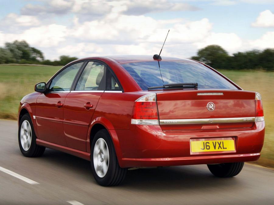  Vauxhall Vectra GTS 2005 года  (фото 3 из 16)